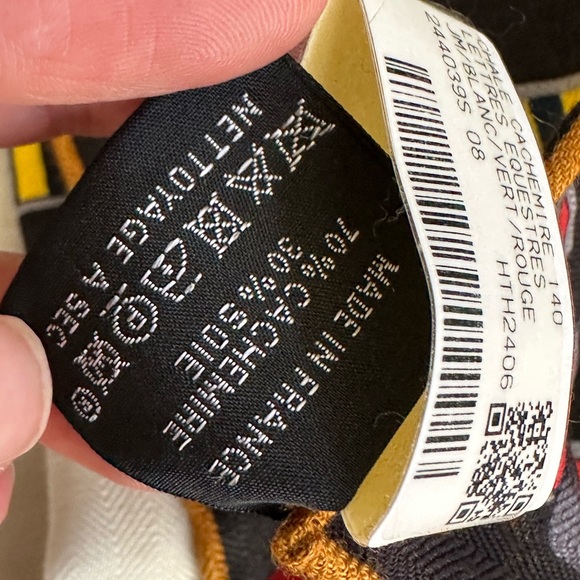 NEW  HERMES Lettres Equestres 100% Cashmere Shawl 140 Scarf w/ Receipt - Picture 13 of 13